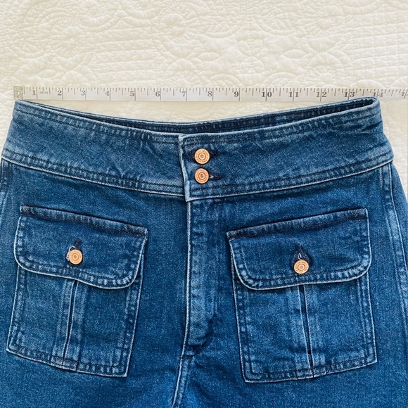 GAP Hi Rise Stride Denim Shorts 4 Tall 4” inseam - Picture 5 of 6